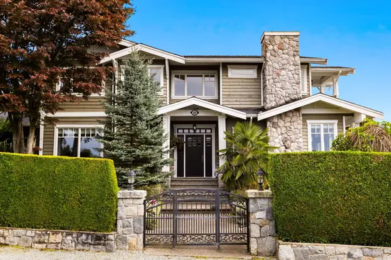 1197 Fulton Avenue, West Vancouver For Sale - image 2