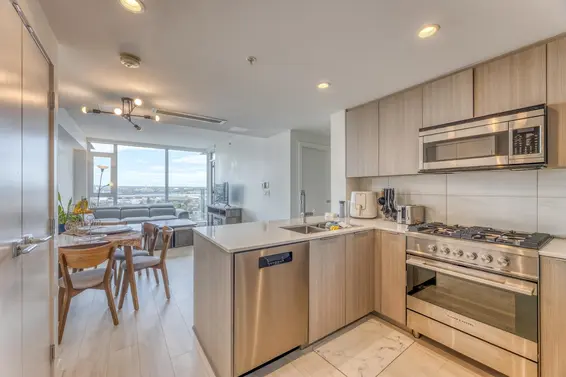 1304 1471 Hunter Street, North Vancouver For Sale - image 4