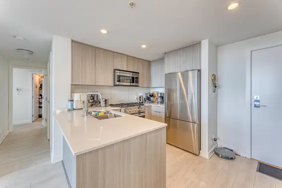 1304 1471 Hunter Street, North Vancouver For Sale - image 8