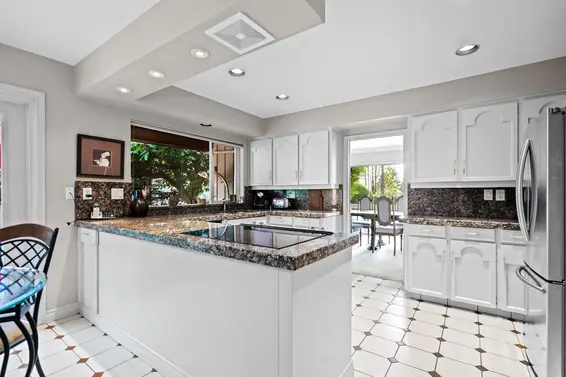 1192 Chartwell Crescent, West Vancouver For Sale - image 19