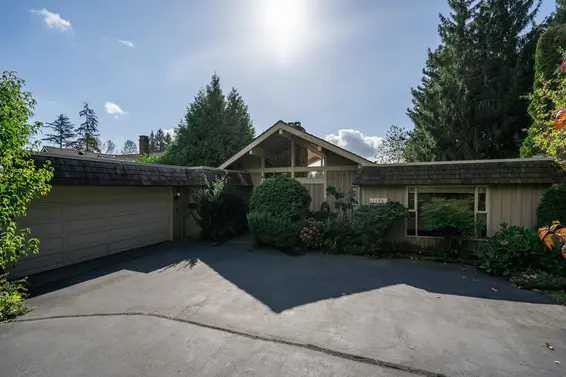 1192 Chartwell Crescent, West Vancouver For Sale - image 9