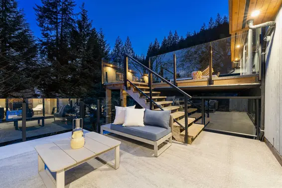 4698 Mountain Hwy, North Vancouver