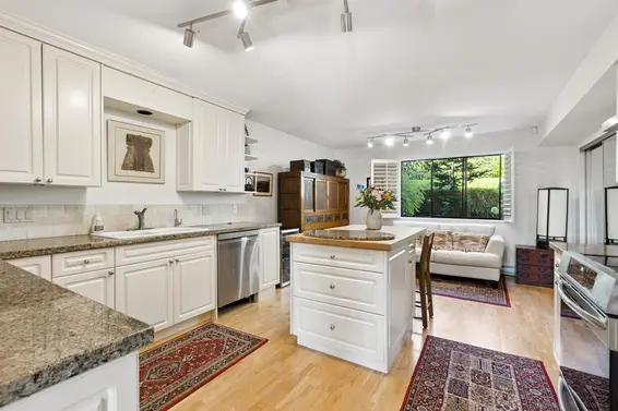 24 2214 Folkestone Way, West Vancouver For Sale - image 19