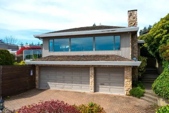4231 Rockridge Crescent, West Vancouver For Sale - image 2