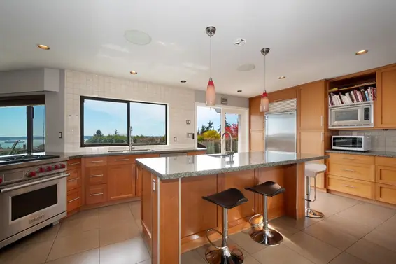 4231 Rockridge Crescent, West Vancouver For Sale - image 9