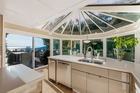 4721 Woodside Place, West Vancouver For Sale - image 25