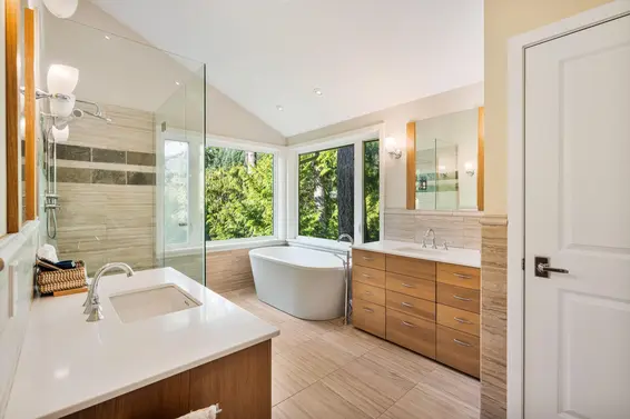 4721 Woodside Place, West Vancouver For Sale - image 39