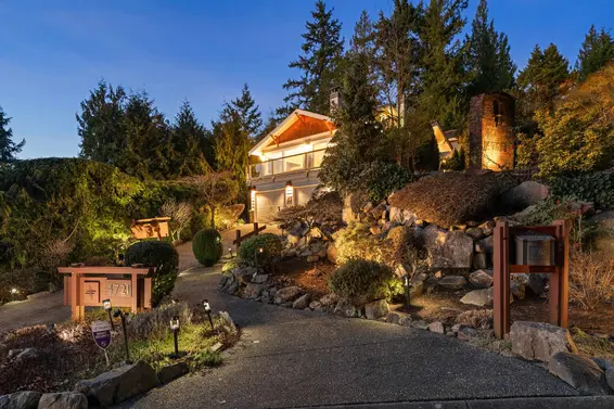 4721 Woodside Place, West Vancouver For Sale - image 8