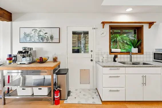 325 Bayview Place, Lions Bay For Sale - image 15