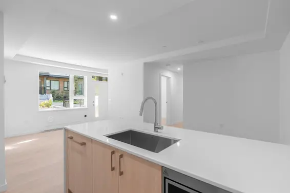 120 954 Lytton Street, North Vancouver For Sale - image 5