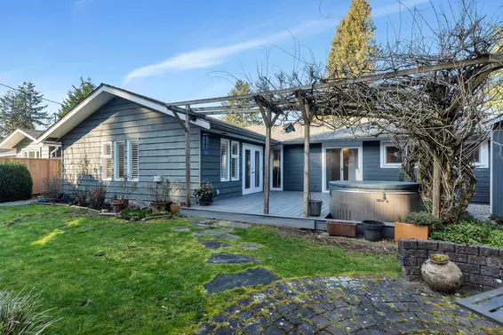 1375 Mcbride Street, North Vancouver For Sale - image 3