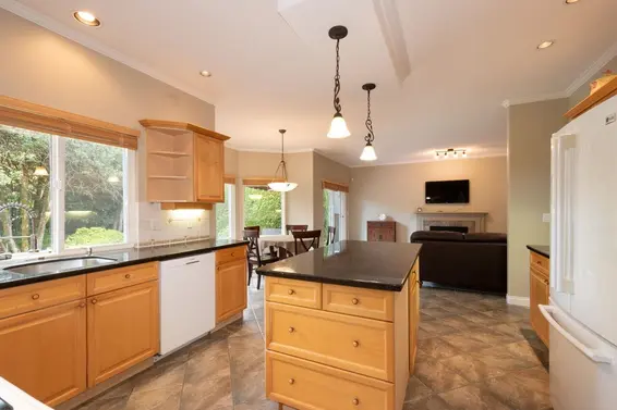 1273 Eldon Road, North Vancouver For Sale - image 12