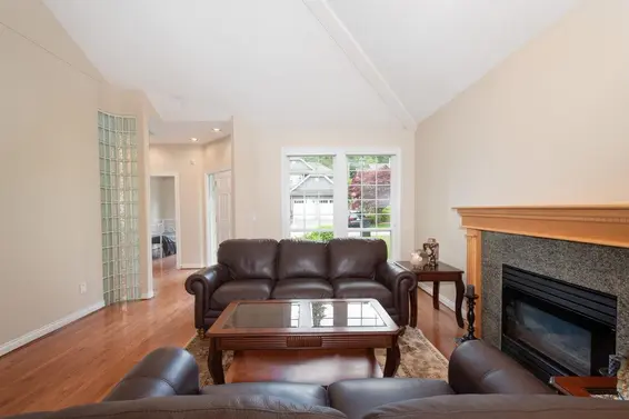1273 Eldon Road, North Vancouver For Sale - image 3