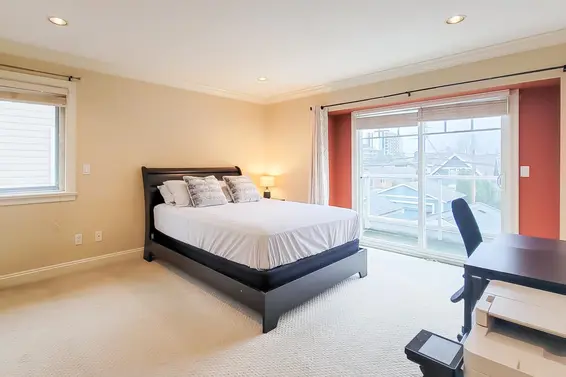 203 East 18th Street, North Vancouver For Sale - image 11