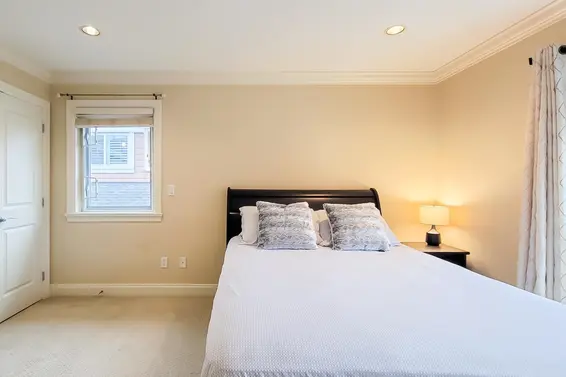 203 East 18th Street, North Vancouver For Sale - image 13