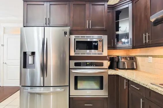 203 East 18th Street, North Vancouver For Sale - image 7