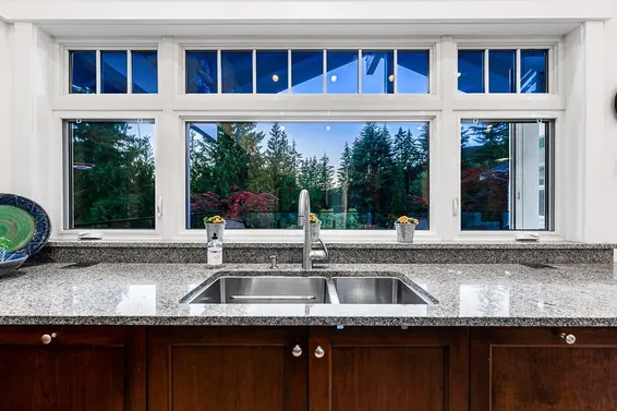 4696 Woodgreen Drive, West Vancouver For Sale - image 13