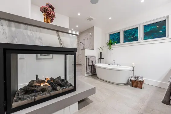 4696 Woodgreen Drive, West Vancouver For Sale - image 19
