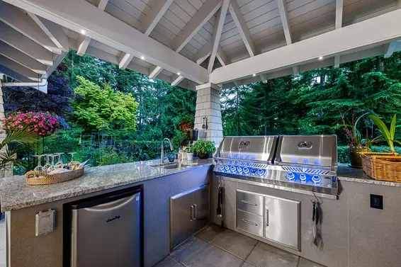 4696 Woodgreen Drive, West Vancouver For Sale - image 27