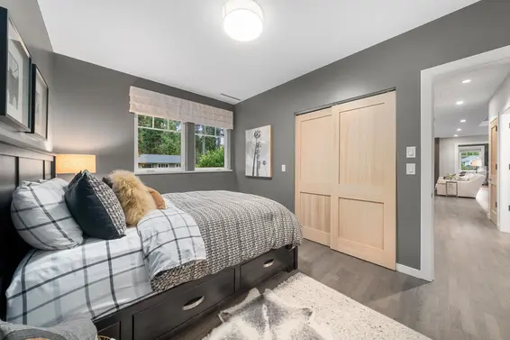 2140 Pemberton Avenue, North Vancouver For Sale - image 17