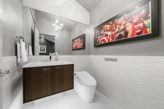 2140 Pemberton Avenue, North Vancouver For Sale - image 32