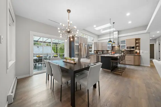 2140 Pemberton Avenue, North Vancouver For Sale - image 7