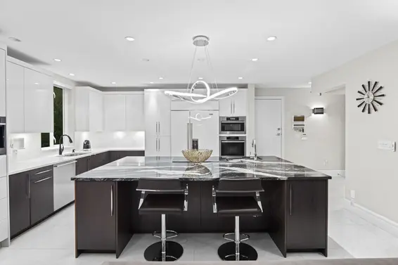 1130 Eyremount Drive, West Vancouver For Sale - image 9