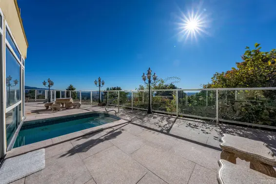 1419 Chippendale Road, West Vancouver For Sale - image 37