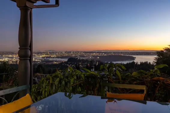 985 King Georges Way, West Vancouver For Sale - image 2