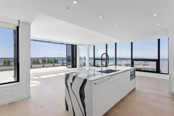 1602 135 East 13th Street, North Vancouver For Sale - image 2
