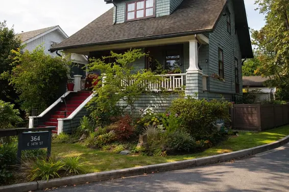 364 East 14th Street, North Vancouver For Sale - image 2