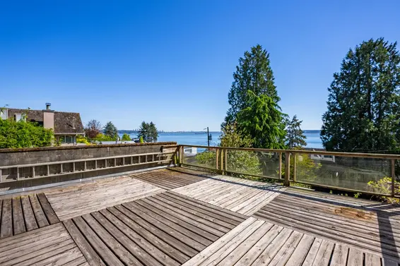 3396 Marine Drive, West Vancouver For Sale - image 8