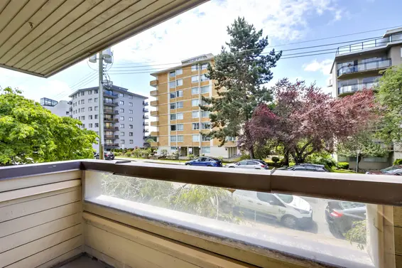 208 1363 Clyde Avenue, West Vancouver For Sale - image 9
