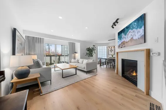 1 224 West 16th Street, North Vancouver For Sale - image 2