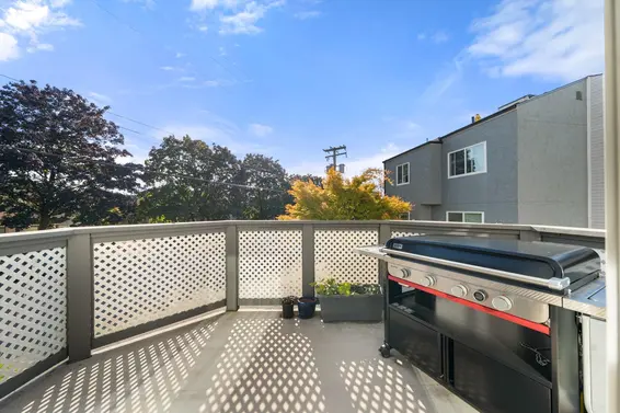 1 224 West 16th Street, North Vancouver For Sale - image 30