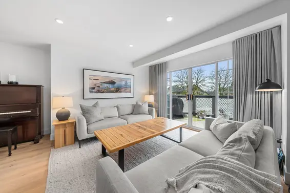 1 224 West 16th Street, North Vancouver For Sale - image 4