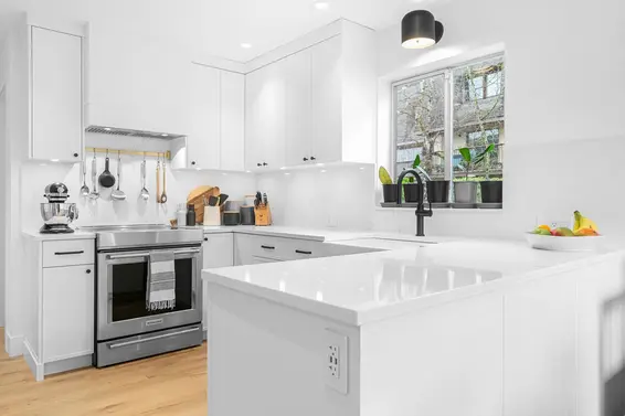 1 224 West 16th Street, North Vancouver For Sale - image 8