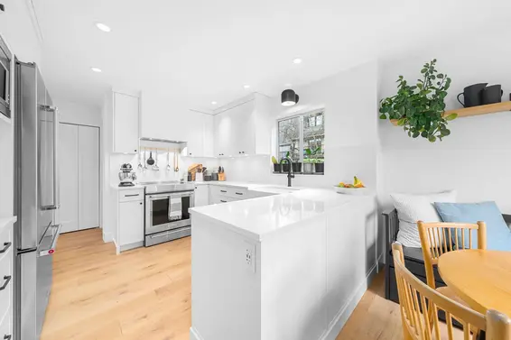 1 224 West 16th Street, North Vancouver For Sale - image 9