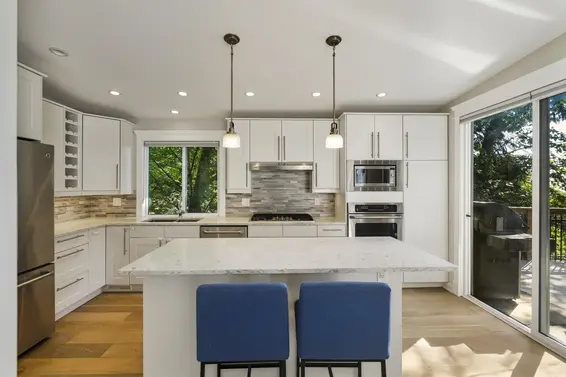 884 Wellington Drive, North Vancouver For Sale - image 18