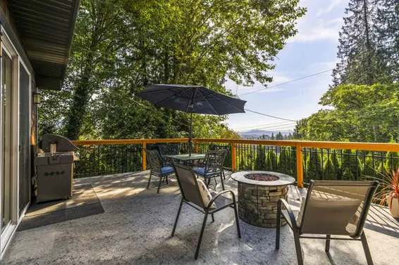 884 Wellington Drive, North Vancouver For Sale - image 19