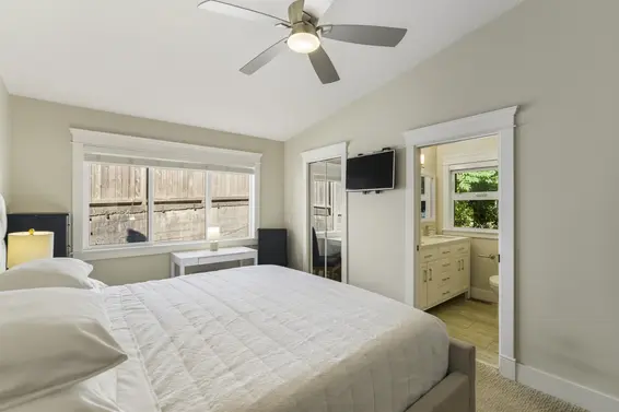 884 Wellington Drive, North Vancouver For Sale - image 24