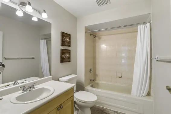 884 Wellington Drive, North Vancouver For Sale - image 31