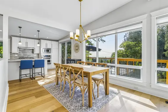 884 Wellington Drive, North Vancouver For Sale - image 5