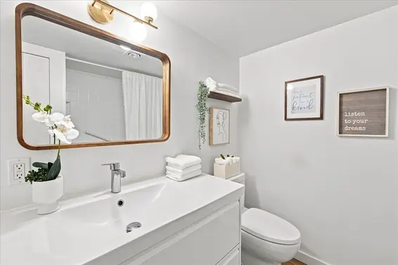 207 236 West 2nd Street, North Vancouver For Sale - image 18