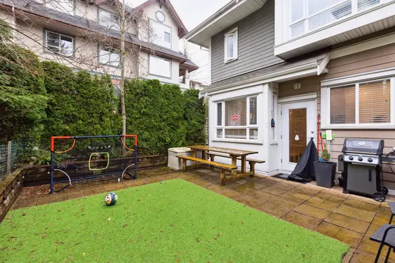 158 West 22nd Street, North Vancouver For Sale - image 2