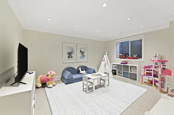 441 East Keith Road, North Vancouver For Sale - image 34