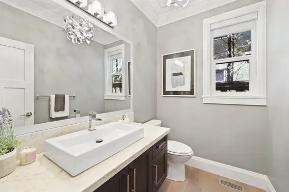 441 East Keith Road, North Vancouver For Sale - image 5