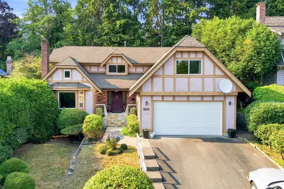 5519 Cliffridge Place, North Vancouver