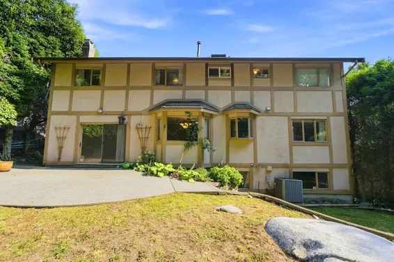 5519 Cliffridge Place, North Vancouver For Sale - image 24