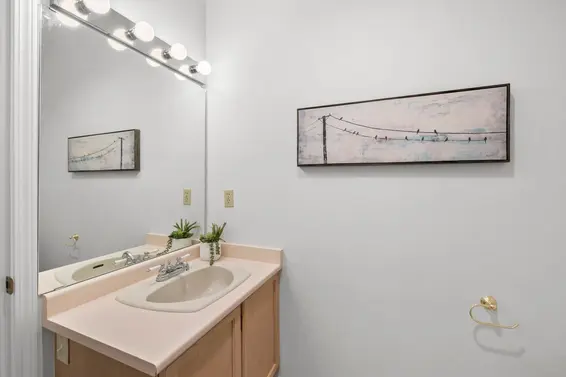 415 121 West 29th Street, North Vancouver For Sale - image 24